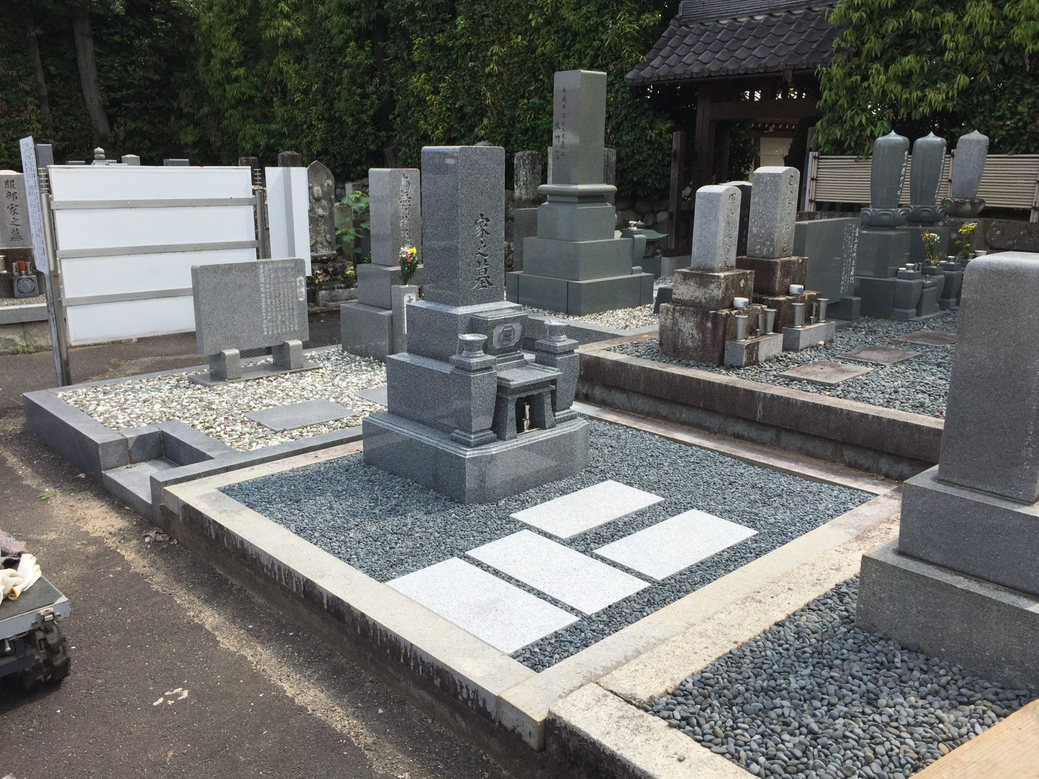 岐阜市長良の崇福寺で8寸3段墓石の新規に建て替え工事