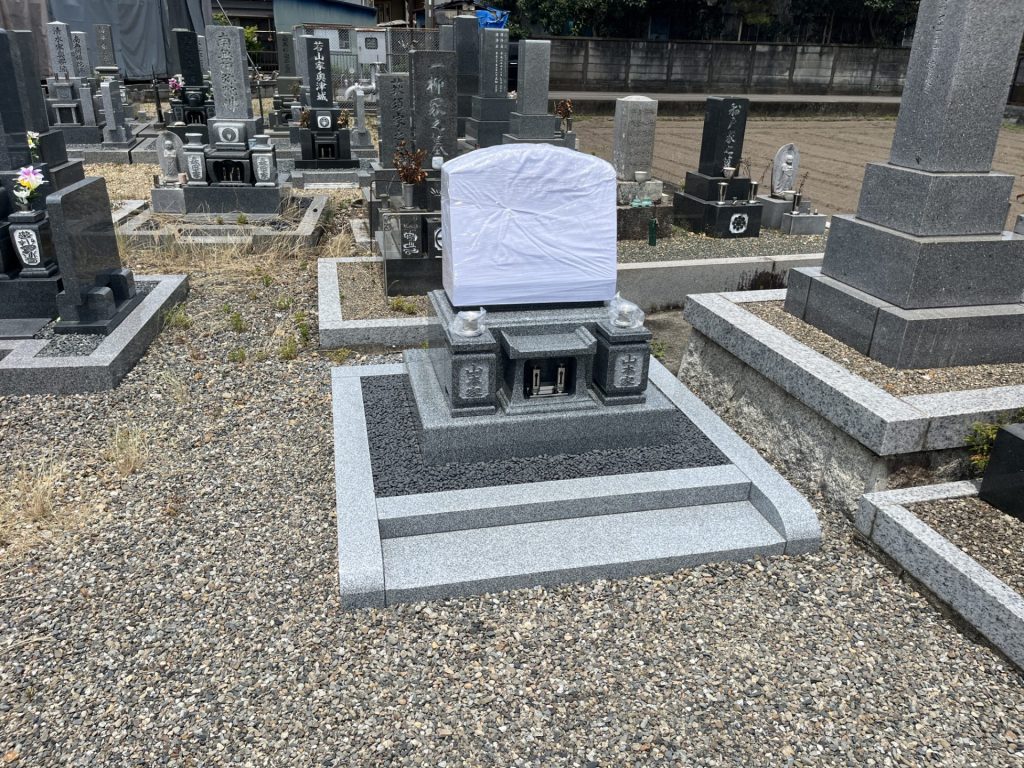 洋型墓石　完成