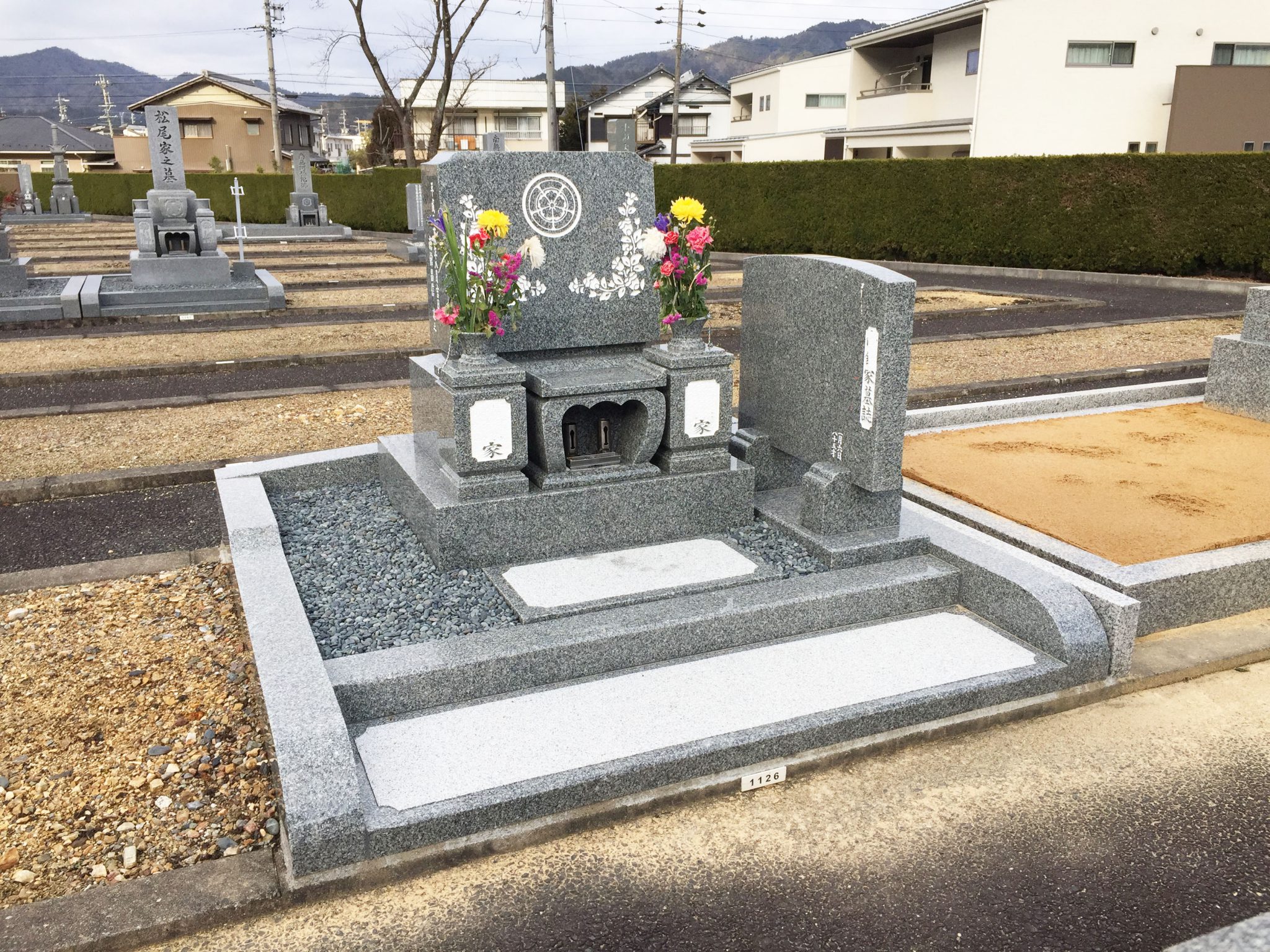 インド産 アーバングレー石 洋型墓石