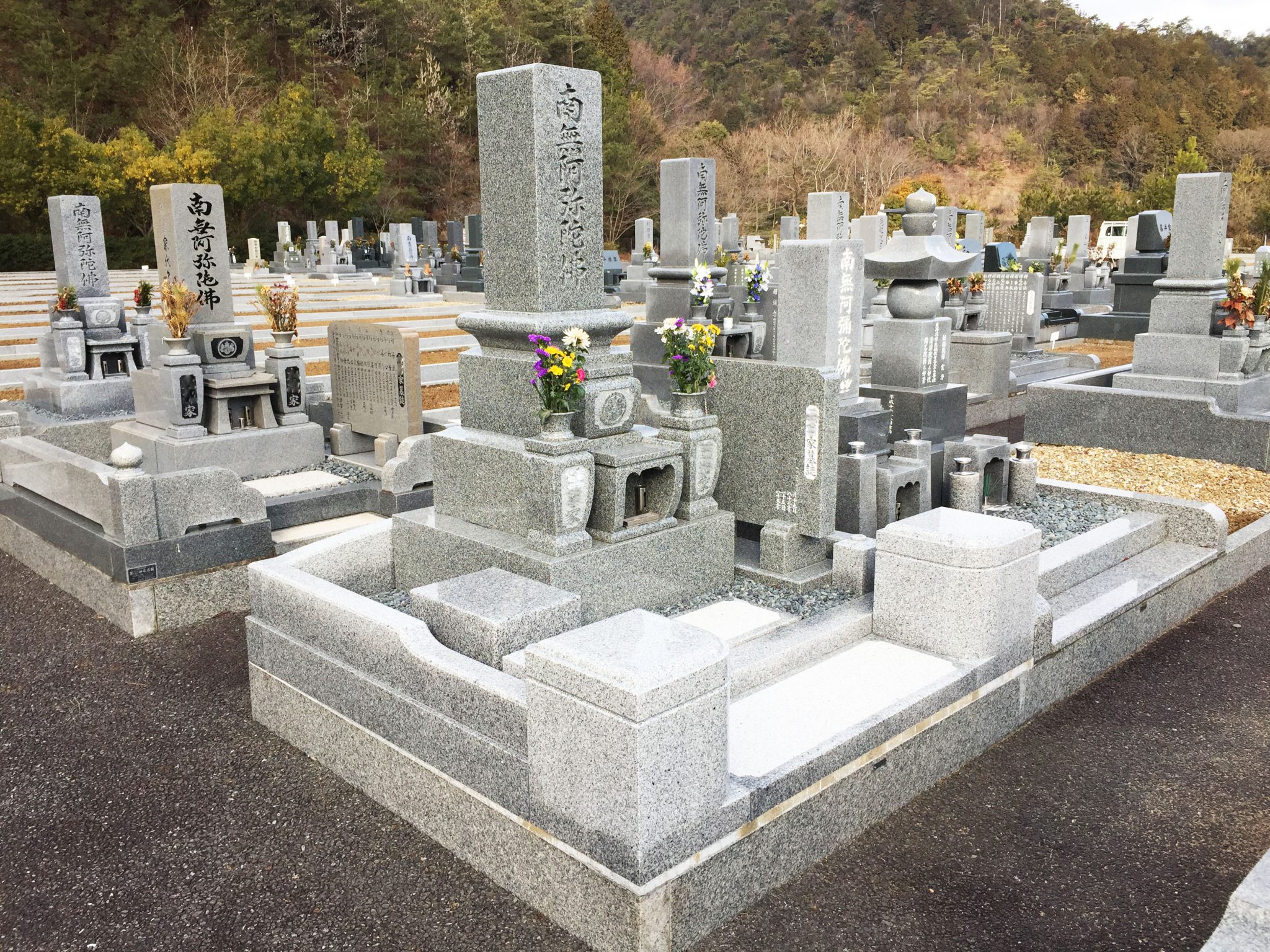 インド産 アーバングレー １０寸スリン付 墓石