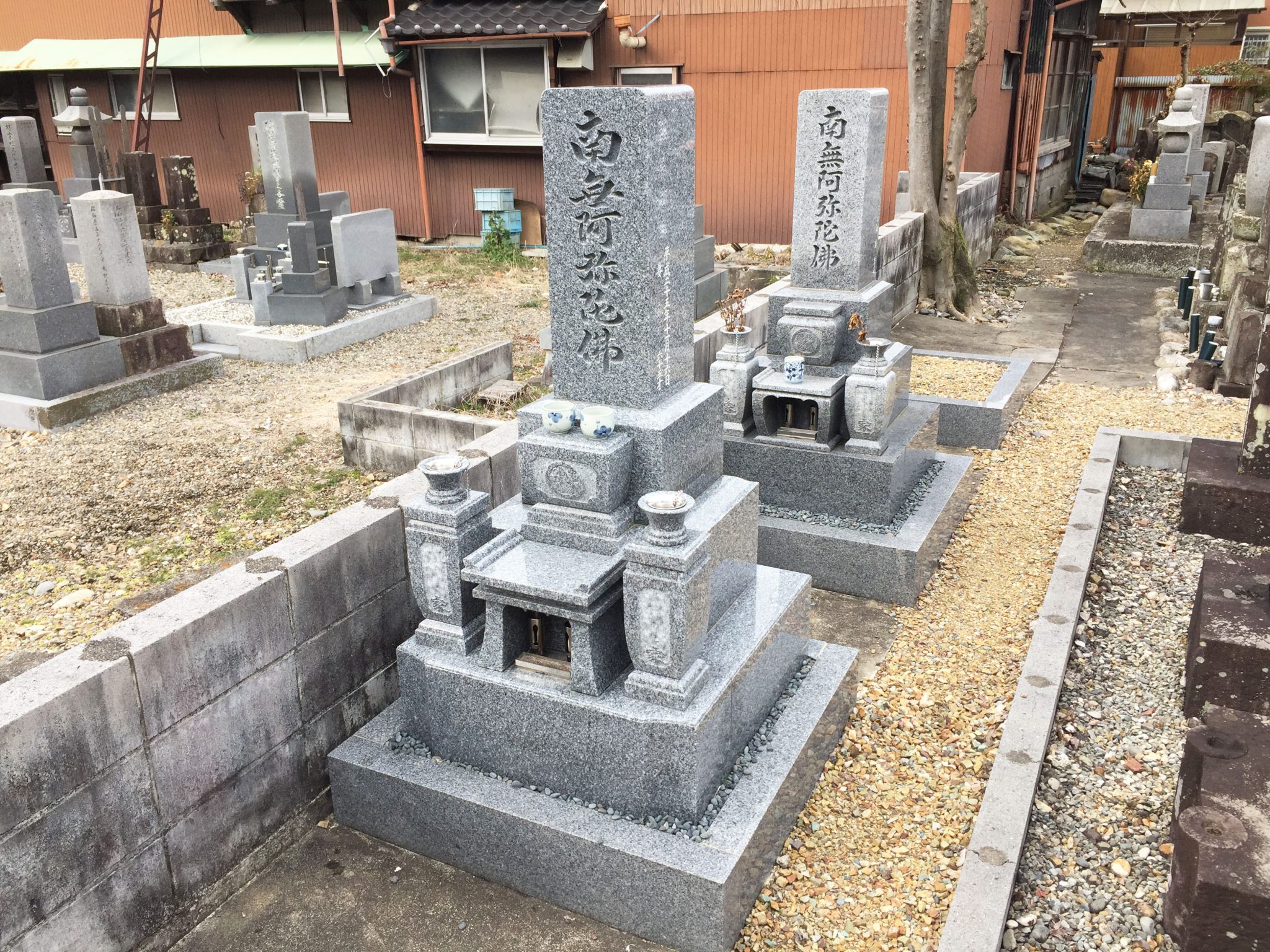 佐賀産 天山石 神谷石材オリジナル 8寸 光明型墓石