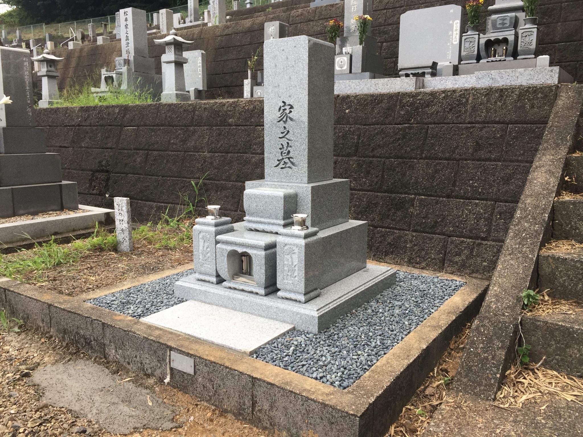 岐阜市黒野 洞霊苑で8寸2段のお墓
