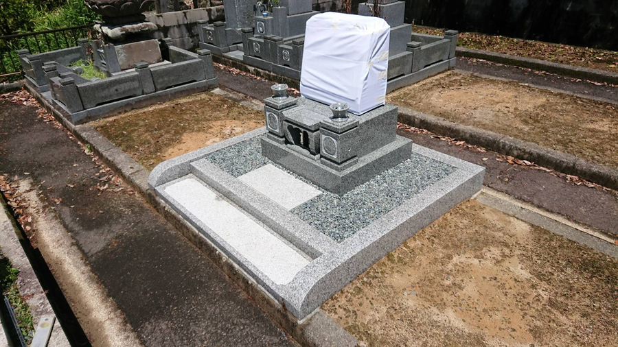 洋型墓石